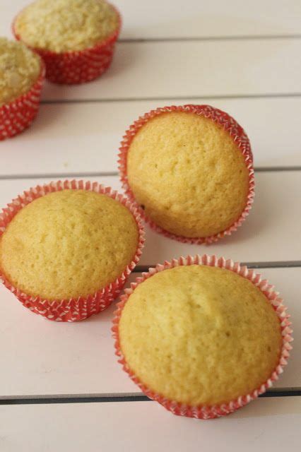 Diese kuchen, die keine serviette oder gabel benötigen. Helle Muffins (Grundrezept) - Ideal für Cupcakes ...