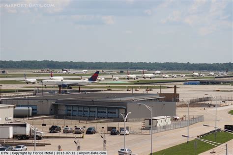 Detroit Metropolitan Wayne County Airport Dtw Photo