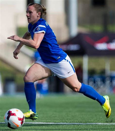 After Giving Birth Fc Kansas Citys Amy Rodriguez Returns To Top Of