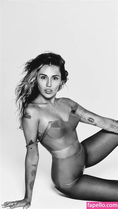 Miley Cyrus MileyCyrus Nude Leaked OnlyFans Photo Fapello