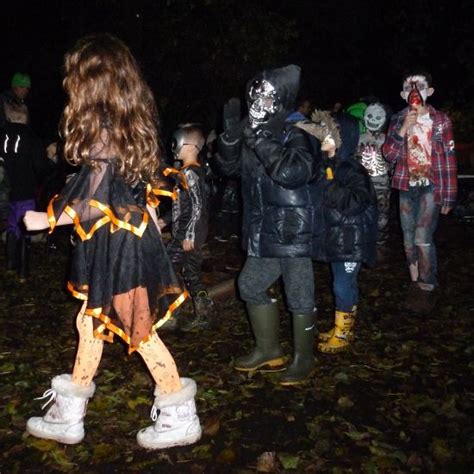 Why Do We Celebrate Halloween In The Uk Spooky Costumes Halloween