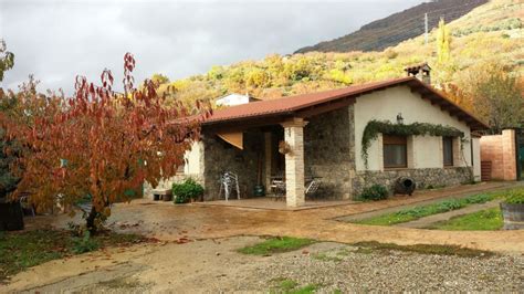 4,6 21350 almonaster la real (huelva). Casa rural La Picotina. Alojamientos en el Valle del Jerte