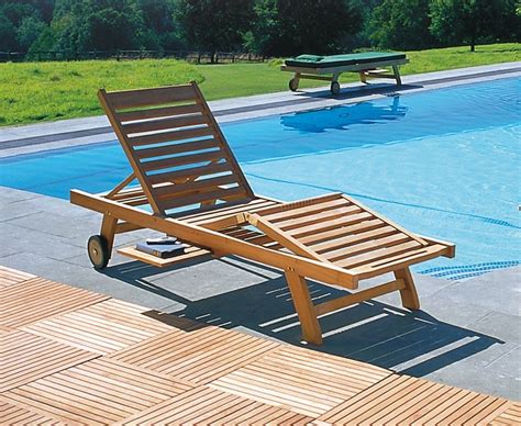 Goldenteak's teak steamer chairs are designed for maximum comfort and durability. Luxury Teak Sun Lounger with Cushion