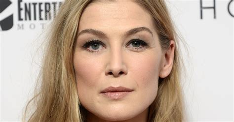Rosamund Pikes James Bond Audition Required Her To Strip