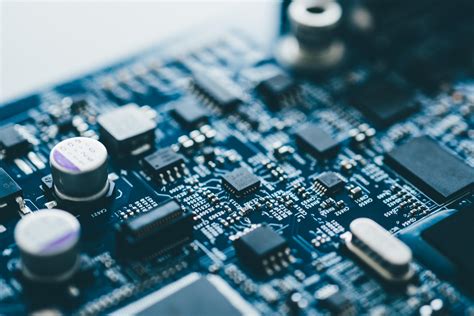 Why Maxim Integrated Stock Tanked after Its Q4 Results