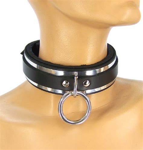 Metalband Locking Padded Sub Collar Mature