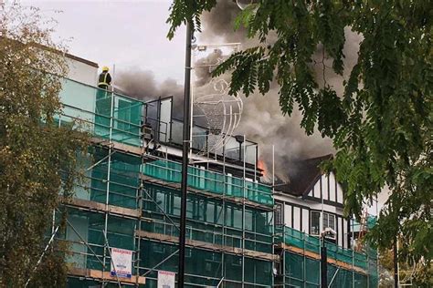 Purley Fire Thick Smoke Billows Into Sky As 72 Firefighters Tackle