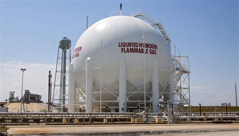 Kennedy Plays Critical Role In Large Scale Liquid Hydrogen Tank Development