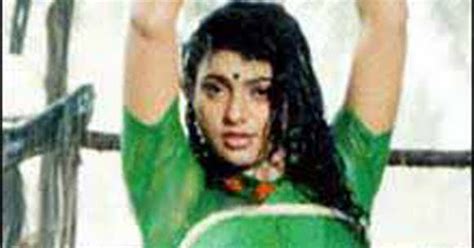 Hot Masala Telugu Actress Roja Hot Show In Green Saree