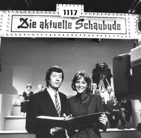 Kiewel pausierte in den jahren 2007 bis 2009, da sie sich wegen schleichwerbungsvorwürfen zurückziehen musste. Moderatorin: Ramona Leiß zieht ins Dschungelcamp 2012 - WELT