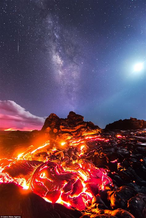 Photographer Captures The Milky Way A Meteor The Moon And An Erupting