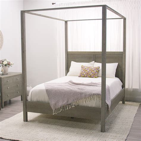 Do you suppose white wood canopy bed queen appears to be like great? Canopy Bed Frames Queen & White Canopy Bed Frame Awesome ...