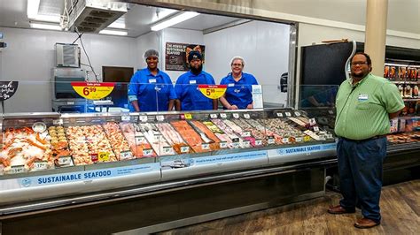 Kroger Launches Local Seafood Case The Suffolk News Herald The