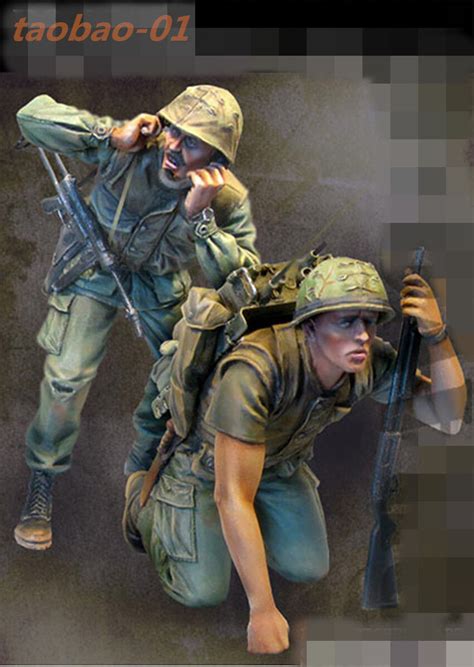 135 Wwii German Shaving Soldiers High Quality Resin Kit Military
