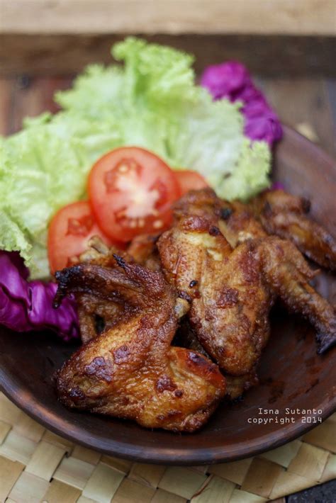 Some recipes also include sweetened condensed milk.the dough is repeatedly kneaded, flattened, oiled, and folded before proofing, creating layers. Coba-Coba Yuk.....: AYAM GORENG BUMBU BACEM | Ikan, Ayam ...