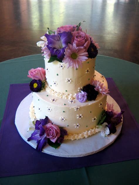These lavender theme wedding centerpieces we 39re showing here are red and black wedding cake ideas wedding aisle feather decor for church mens in wedding tuxedos vector. Jillicious Discoveries: Three Purple Wedding Cakes