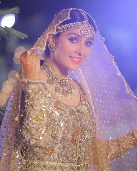 Ayeza Khan Looks Beautiful In Her Latest Bridal Photoshoot Showbiz