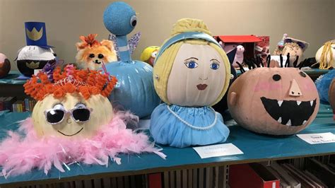Students Turn Pumpkins Into Favorite Storybook Characters