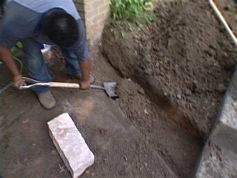 How To Build A Short Retaining Wall How Tos Diy