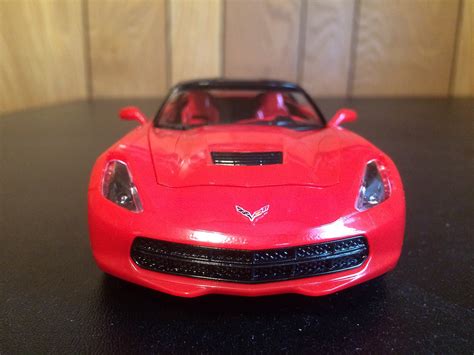 2014 Corvette Stingray Plastic Model Car Kit 125 Scale
