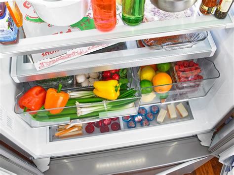 The Proper Way To Use Your Refrigerator S Crisper Drawer In