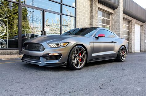 20″ Staggered Forged Vossen Wheels On Shelby Gt350 Element Wheels