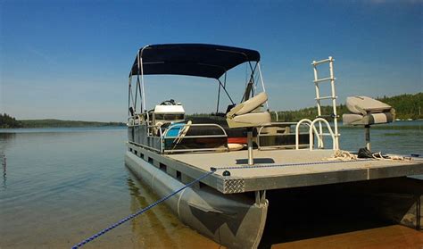 How Wide Is A Pontoon Boat Pick Your Ideal Boat Size