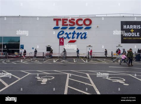 New Tesco Superstore Hi Res Stock Photography And Images Alamy
