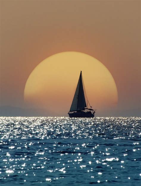 Barca Ed Il Mare Beautiful Sunset Beautiful World Beautiful Places