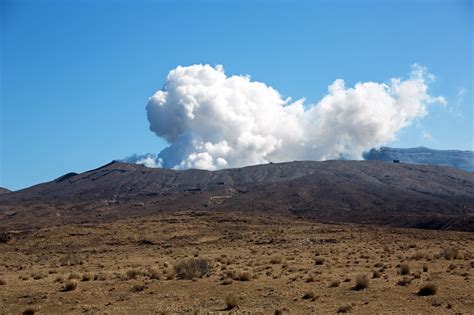 Is Biggest Volcano In The World About To Erupt Would Its Ash Cover The