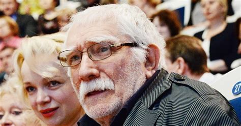 Народная артистка рсфср тамара петровна семина родилась в семье военнослужащего — командира танкового взвода петра федоровича бохонова. Тамара Семина: «Виталина плакала после смерти Джигарханяна ...