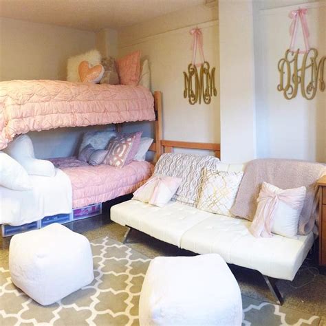 Glam Dorm Rooms That You Need To Copy Lures And Lace