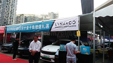 Shenzhen China Weekend Auto Show Sales Lots Of Offers To Attract