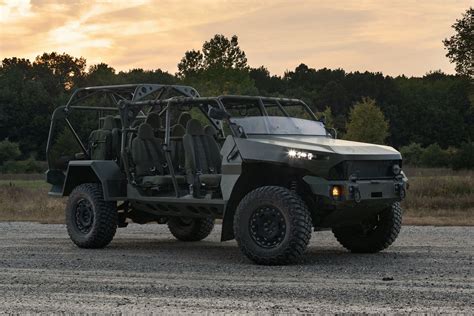 Gm Defense Delivers First Colorado Zr2 Based Infantry Squad Vehicle To