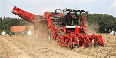 530hp 4 Row Giant Grimme Wheels Out Its Biggest Potato Harvester Yet