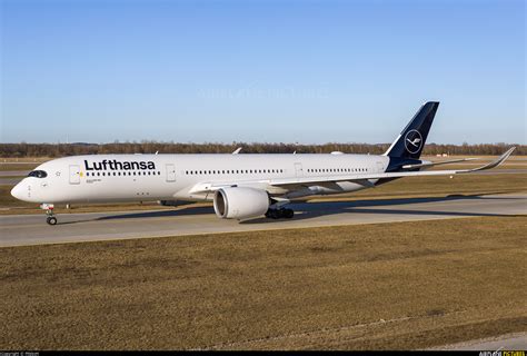 D Aixl Lufthansa Airbus A350 900 At Munich Photo Id 1187186