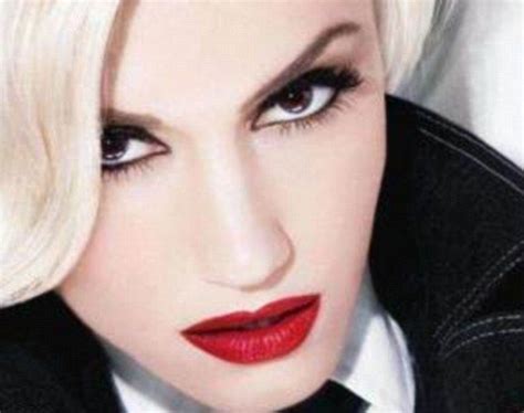 Gwen Stefani Loreal Lipstick Fims Loreal And Dior Paint Stars Like