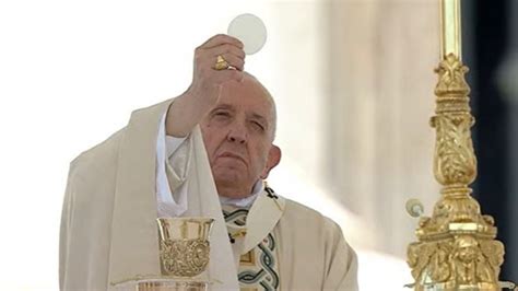 El papa Francisco aconsejó a las parejas a no tener sexo hasta el casamiento La castidad