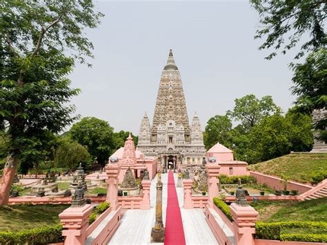 Mahabodhi Temple And Bodhi Tree Bodhgaya Timings History Pooja