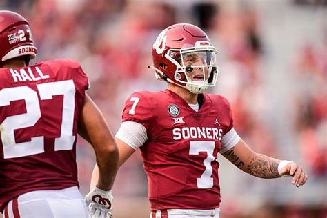 Oklahoma Coach Lincoln Riley Sooners Players Describe Spencer Rattler