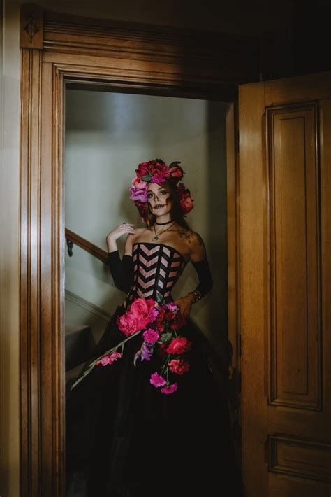 This Skeleton Bridal Shoot Will Give You All The Chills Popsugar Love