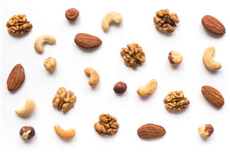 Aug 28, 2020 · although pecans are high in calories, they are a satisfying and nutritious food that helps regulate blood sugar and appetite. How Many Calories In Handful Of Pecans - A visual guide to 100 calories of your favorite nuts ...