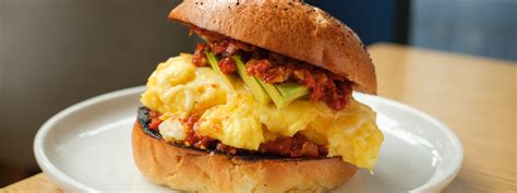 The Best Breakfast Sandwiches In Nyc New York The Infatuation