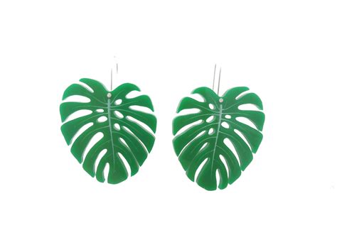 Monstera leaf earrings - green | Monstera leaf, Monstera, Leaf earrings