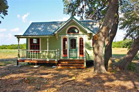 5 Examples Of Rubble To Riches From Texas Tiny Houses