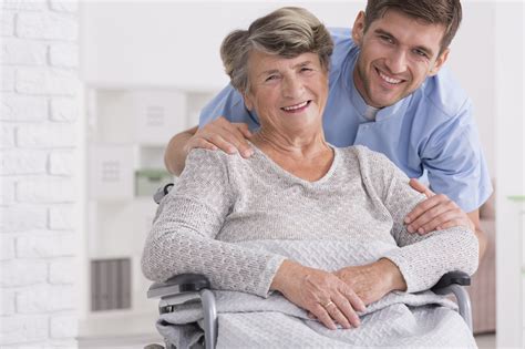 Caring for Elderly Parents: 13 Tips for Family Caregivers