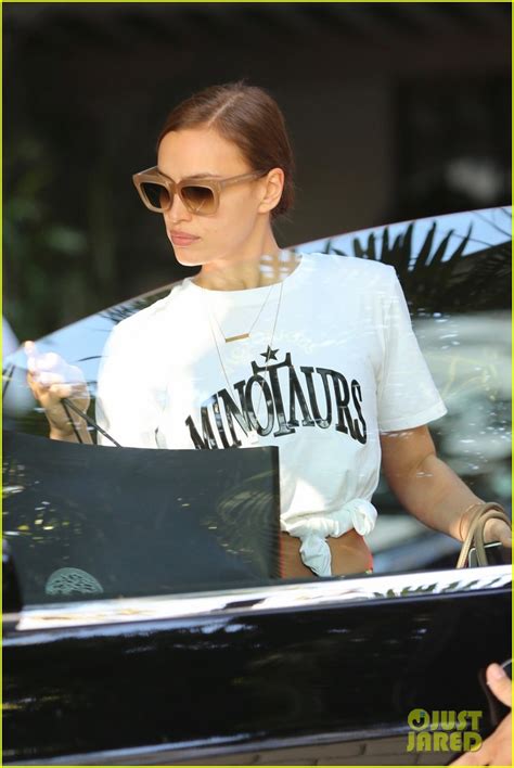 Irina Shayk Shows Off Her Toned Abs At Chateau Marmont Photo 4206640 Irina Shayk Photos