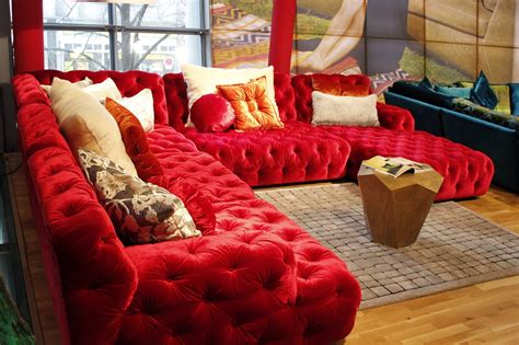 Chelsea 4 seater in pillar box red velvet. Modern Chesterfield Sofa by BRETZ. Red velvet upholstery ...