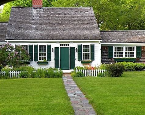 Pin By Peter Noonan On Architecture Cape Cod House Exterior Cape Cod