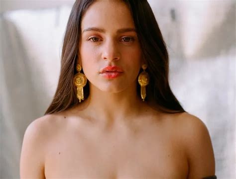 Rosalia Y Sus Ganas De Estar Desnuda En Internet ByteSexy